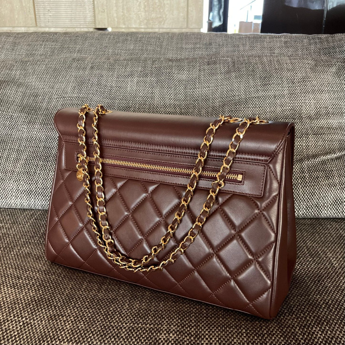 Chanel 2026 Vintage Quilted Large CC Flap Bag 33cm Embossed Calfskin