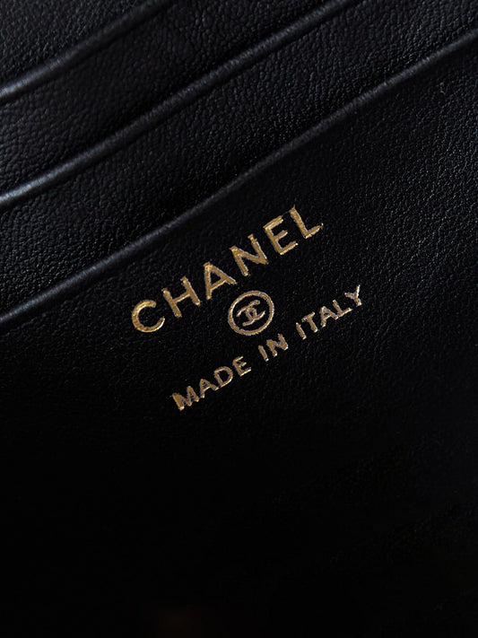 24a vanity 17cm black lambskin gold hardware