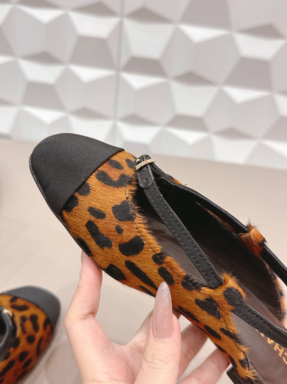 CC 26s Round-Toe Open-Back Flats Black Brown Fabric Horsehair 613258